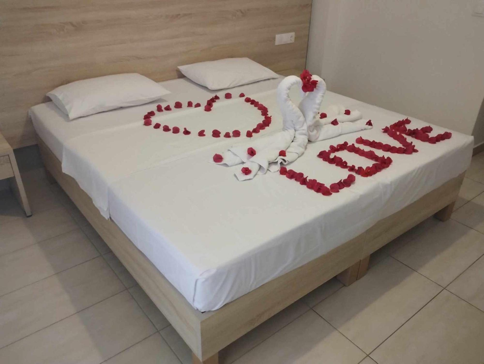 Lefkimi Hotel กาวอส ภายนอก รูปภาพ